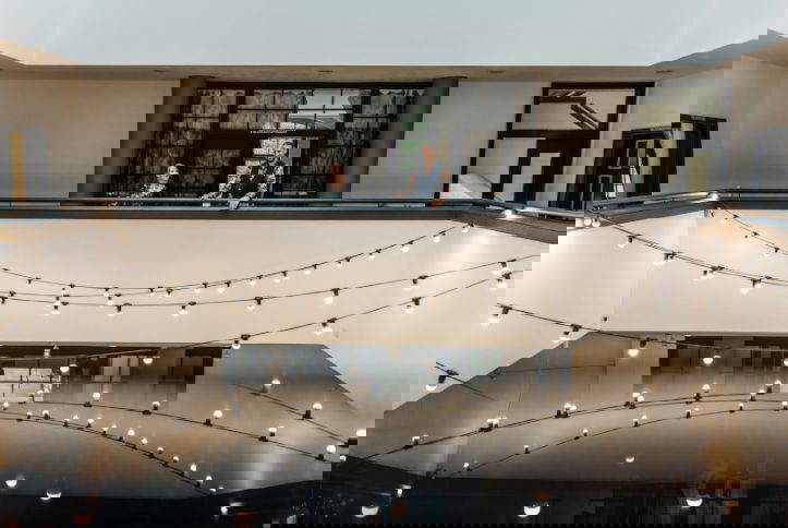 Confetti bannock house